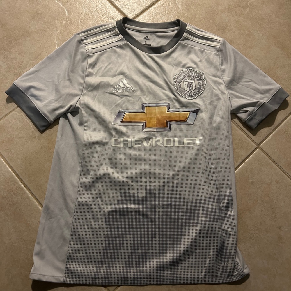 Manchester United youth jersey